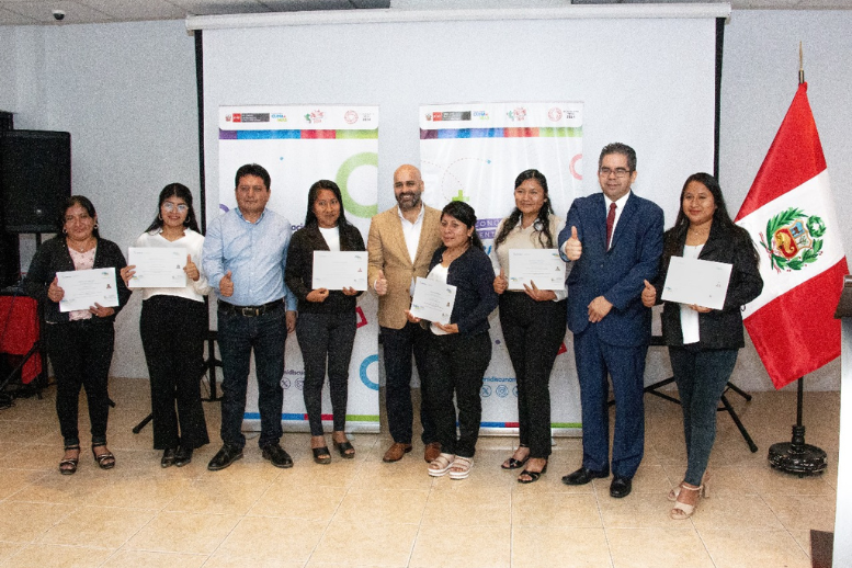 Sineace participa en ceremonia de entrega de certificación de competencias a cuidadoras comunales de Cuna Más