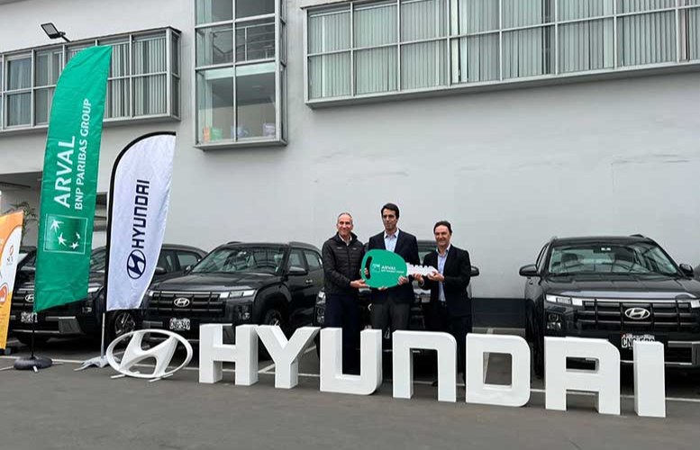 Arval Perú y Hyundai entregan flota vehicular a Sun Pharma, un paso clave para su operación en el país